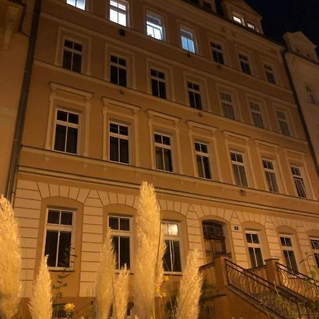 Byt S Krasnou Vyhlidkou Na Hotel Imperial Karlovy Vary Dış mekan fotoğraf
